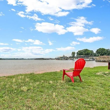 Cozy Lake Home - Jacuzzi King Bed Marina Access Муурсвил Екстериор снимка